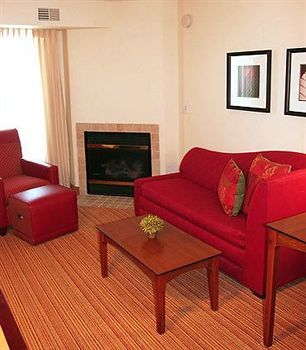 Hotel By Marriott Buffalo Galleria Mall