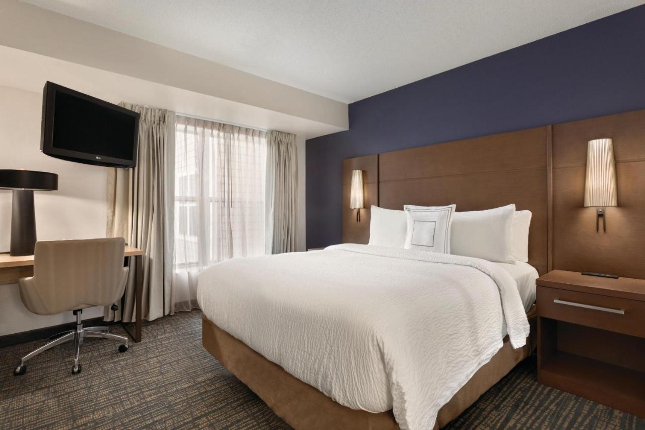 By Marriott Buffalo - Galleria Mall 3*