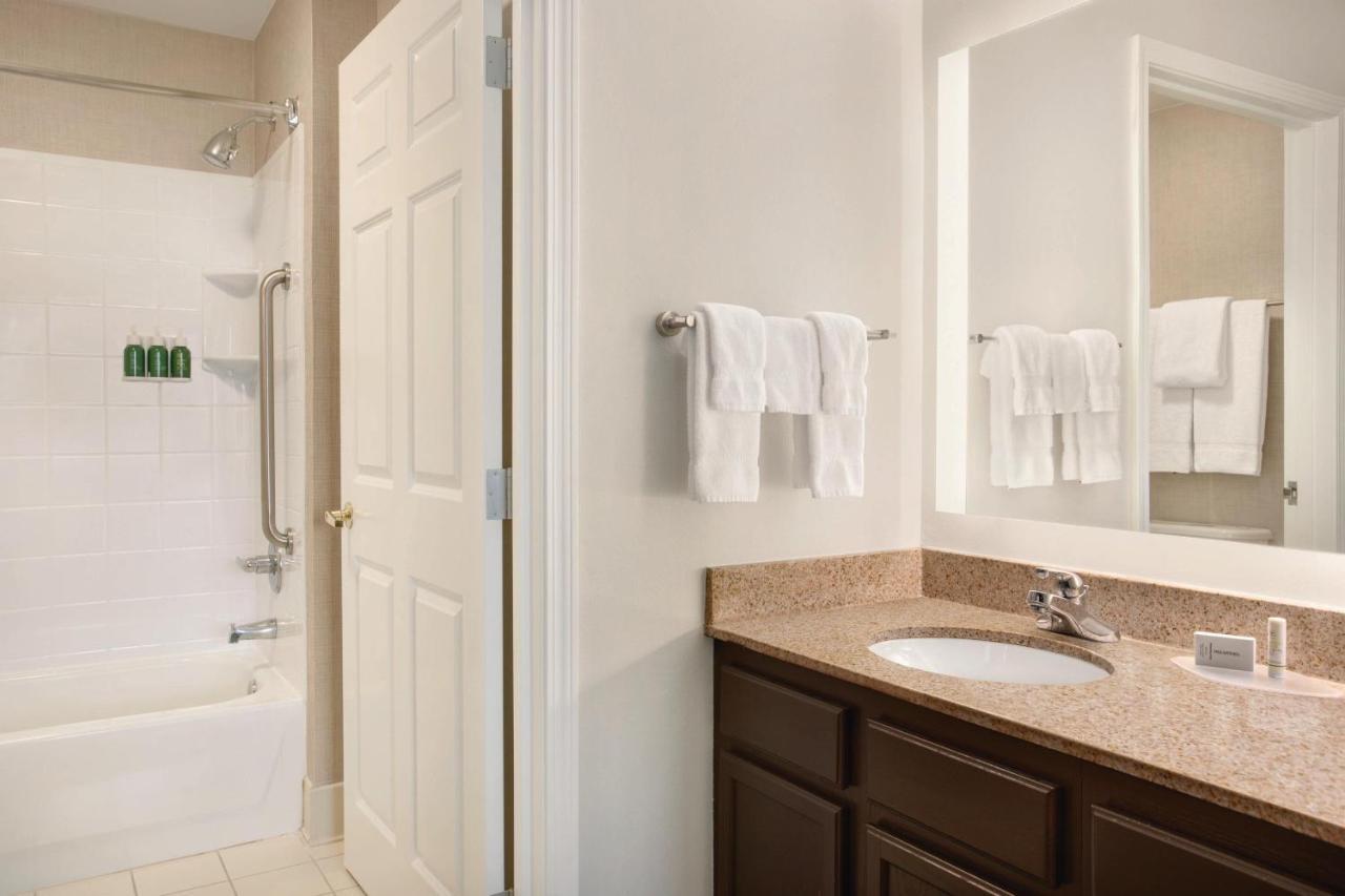 By Marriott Buffalo - Galleria Mall Hotel