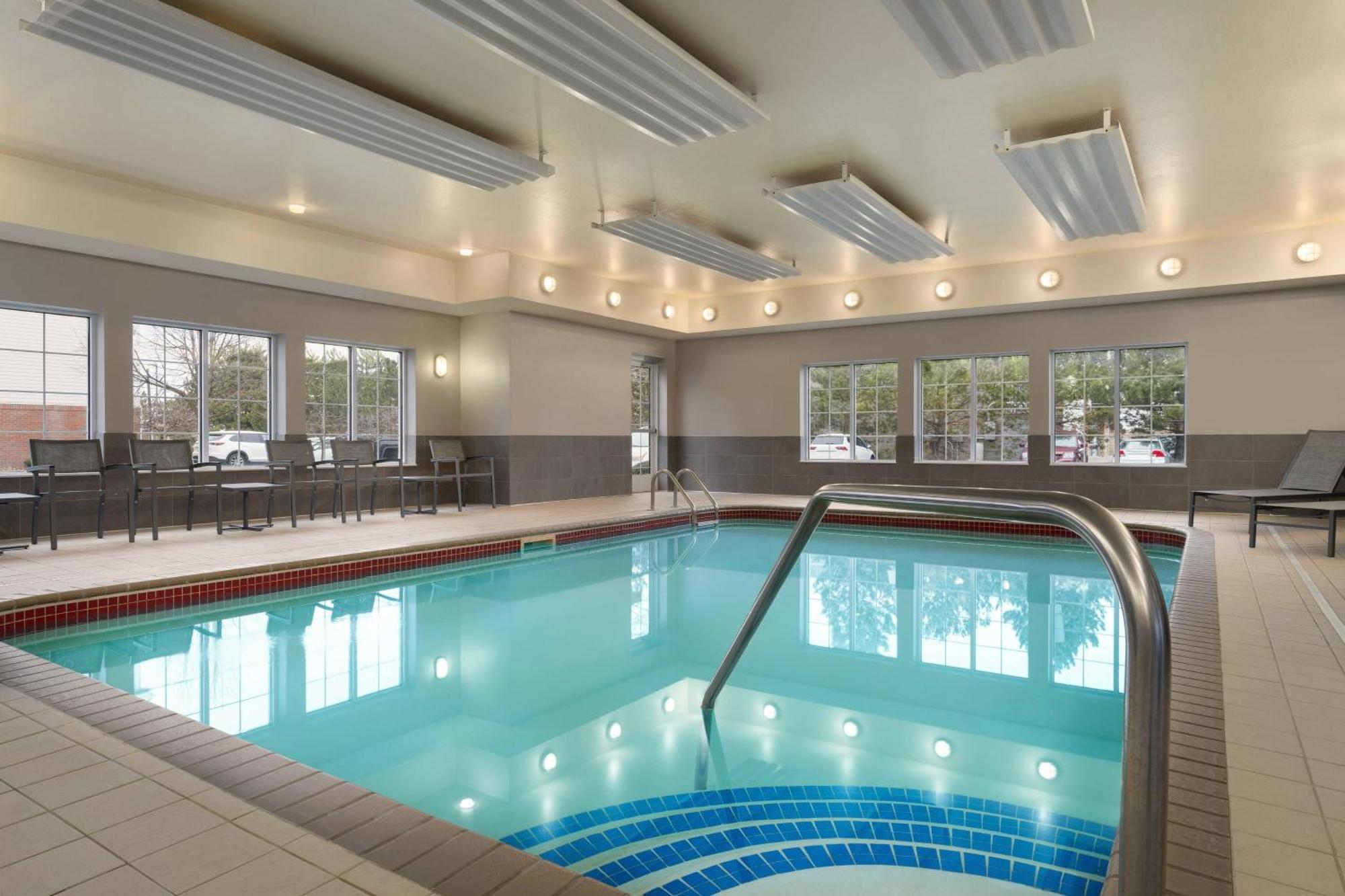 By Marriott Buffalo - Galleria Mall 3*