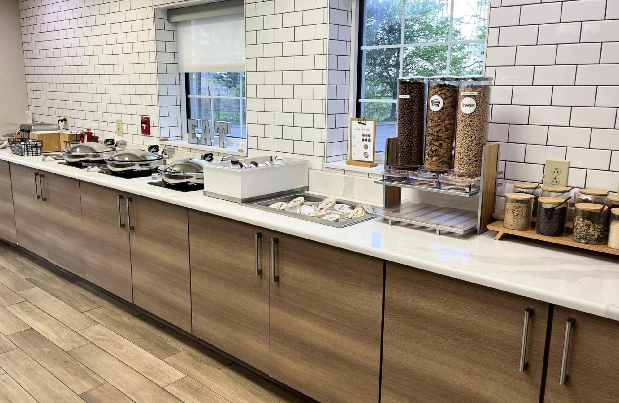 By Marriott Buffalo - Galleria Mall Hotel Cheektowaga