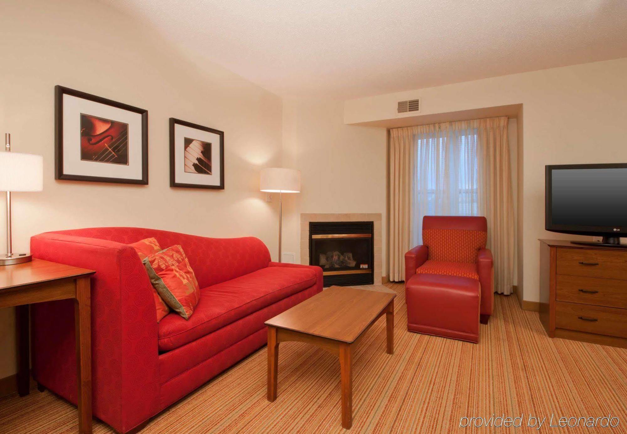 Hotel By Marriott Buffalo - Galleria Mall